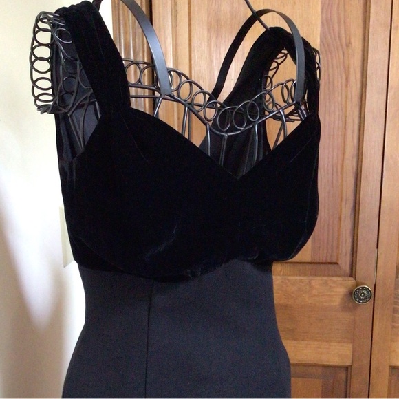 L.K. BENNETT
V-Neck Knee-Length Dress, 2 - Picture 5 of 11